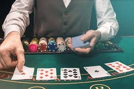 Tabel payout untuk berbagai kombinasi angka